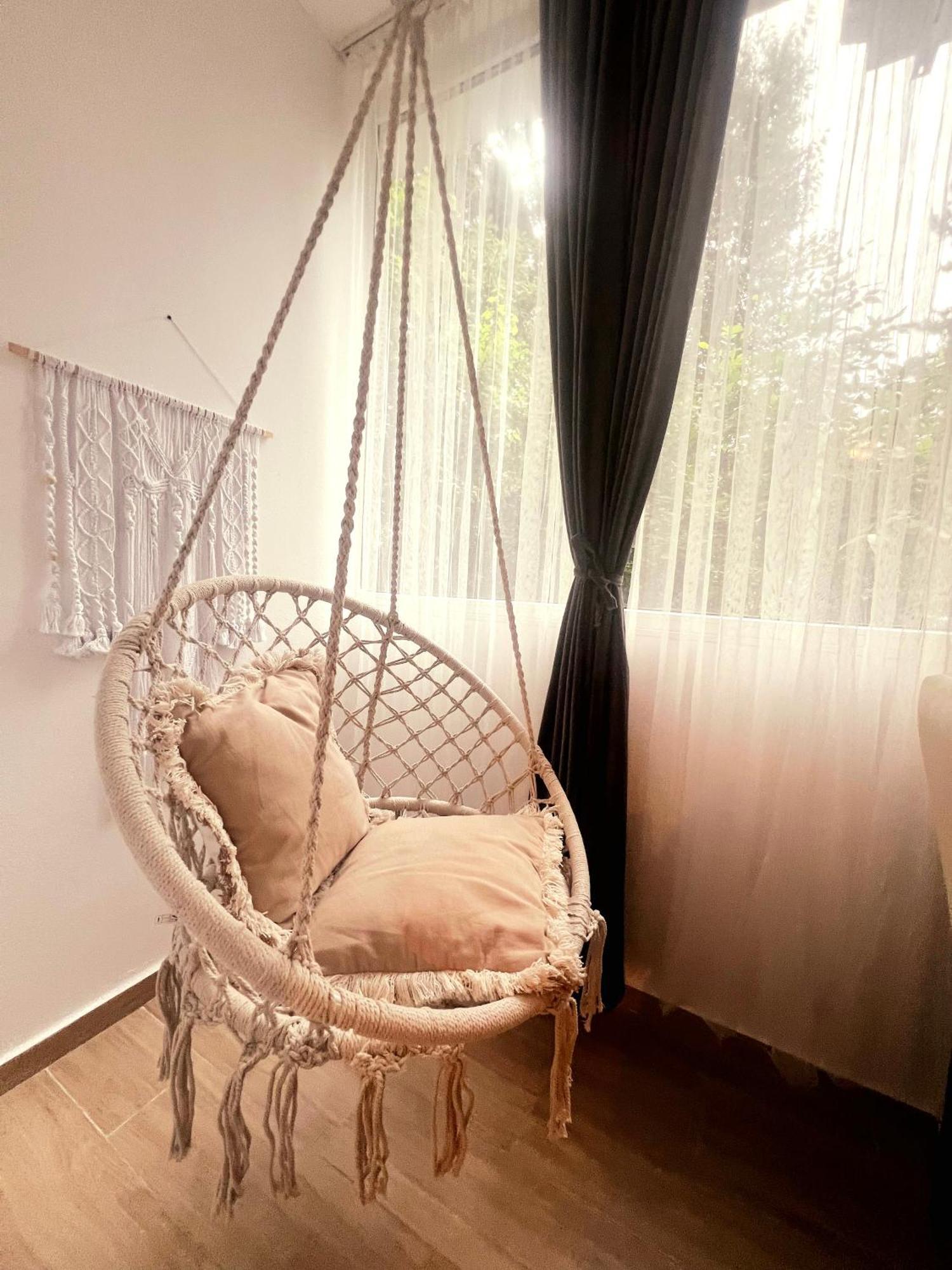 The House In The Park Bucharest Apartment Room photo